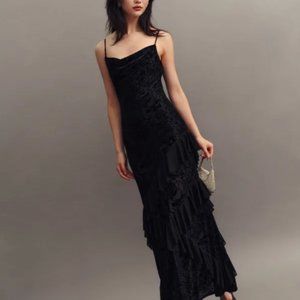 NWT Reformation Ziggy Knit Dress in Black Rose Velvet - Size Medium